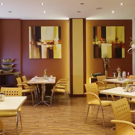 Merseburger Hof 3*